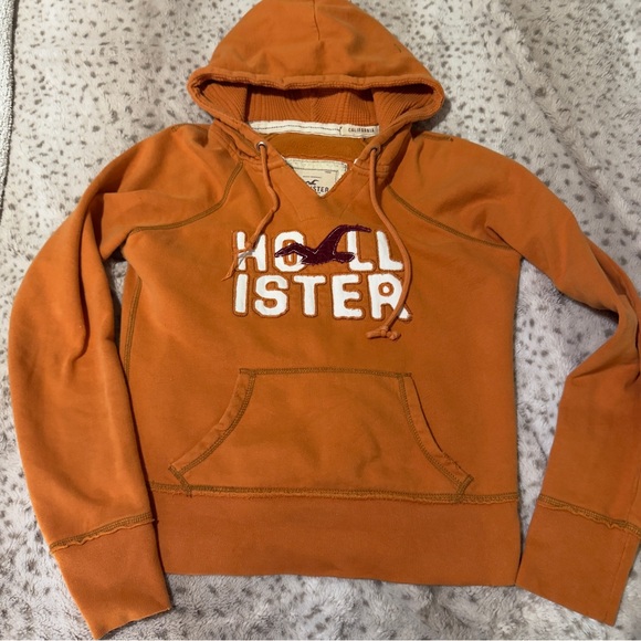 Y2K Hollister Women's Orange Hoodie - Picture 4 of 9